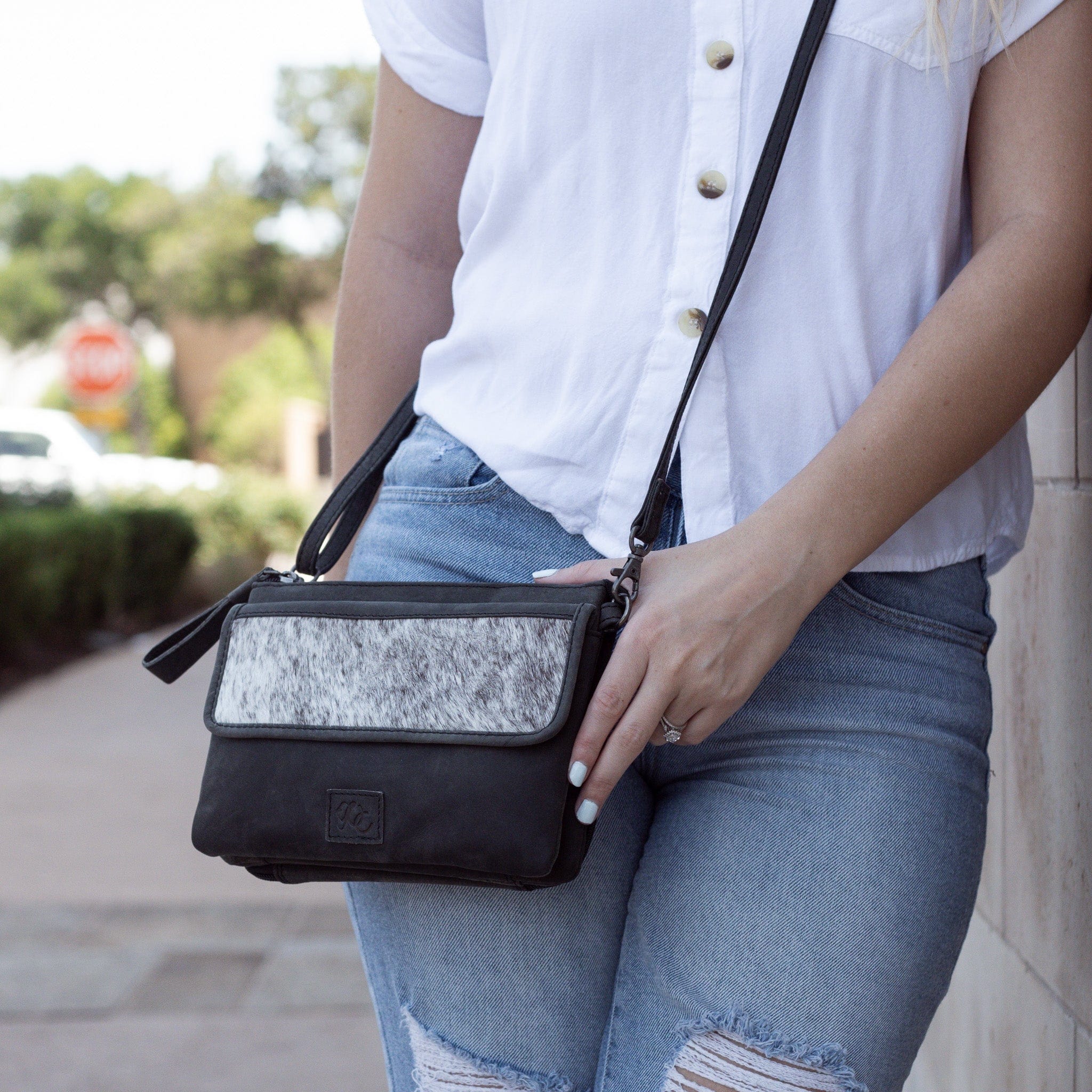UC Leather Crossbody Bag - concealed carry crossbody purse - Gun Bag Cowboy Leather - Unique Hide Crossbody Gun and Pistol Bag - crossbody bag for concealed gun carry - Unique Cowboy Leather Crossbody gun bag - concealed carry crossbody leather gun purse - concealed carry crossbody cowboy leather gun purse with locking zipper - concealed carry purse for woman