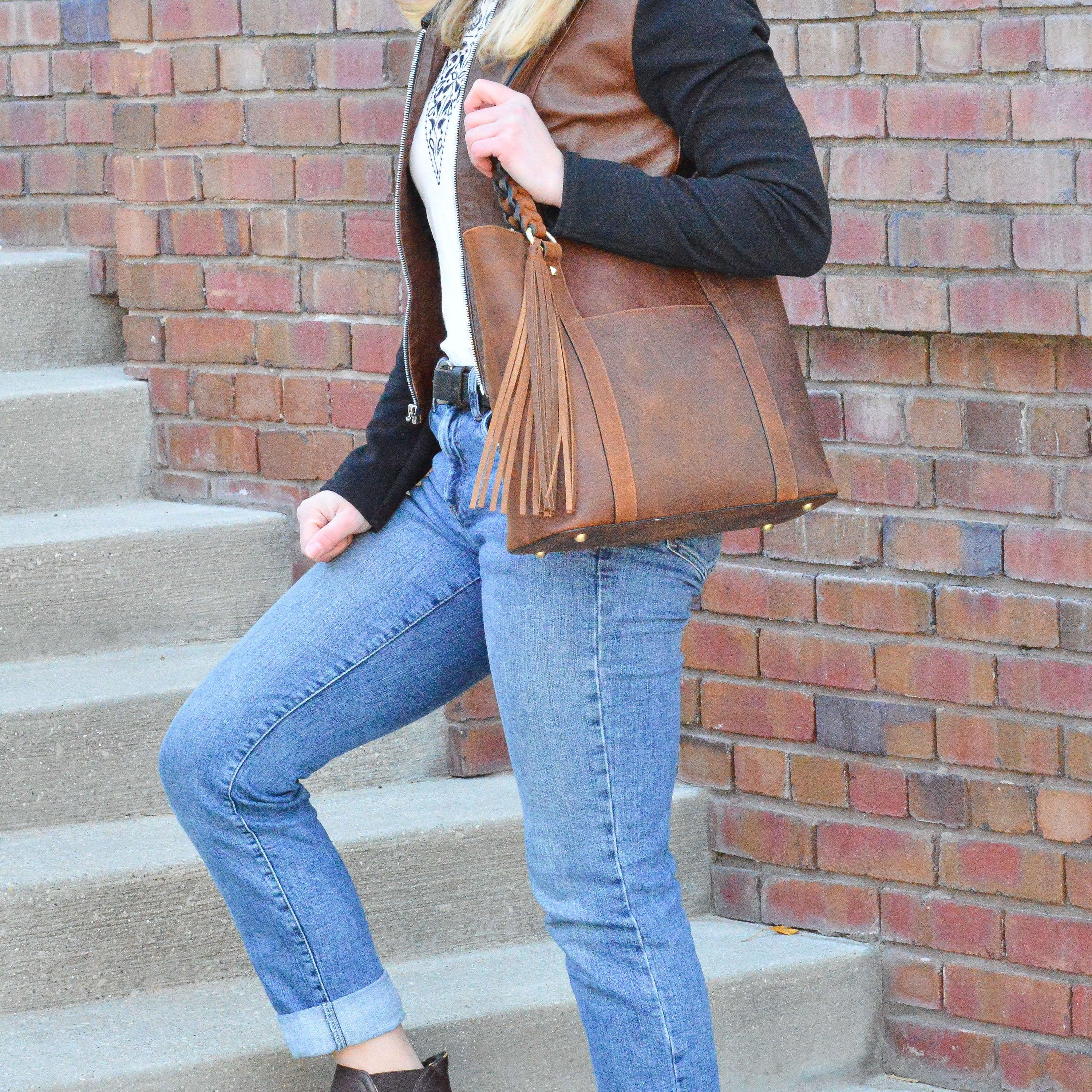 Concealed Carry Bella Leather Tote - Women's Purse for Pistol - Locking Purse with pistol slot - Leather Conceal Carry purse for Women - Concealed carry purse holster - Conceal Carry Handbag for Pistol - Handgun Bags for Women